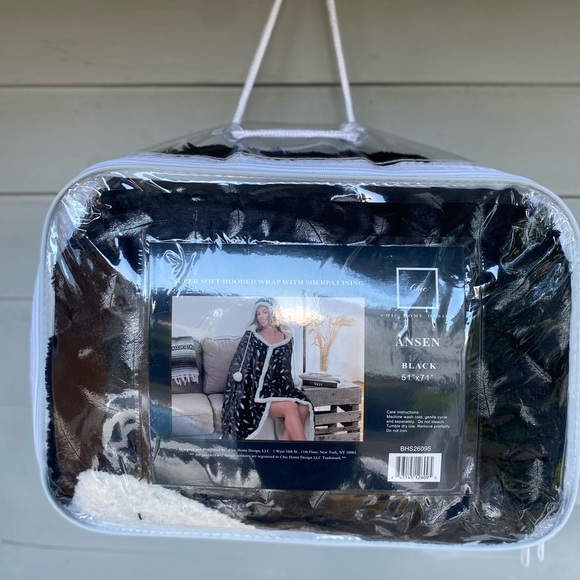 Chic Home Ansen lightweight wearable blanket/snuggie - Picture 5 of 12